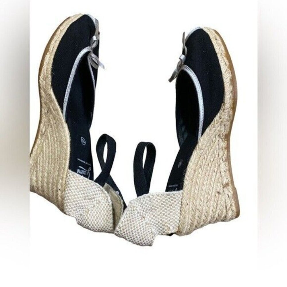 - Anthropologie Gaimo women 10 espadrilles Canvas Upper Casual vacation beach